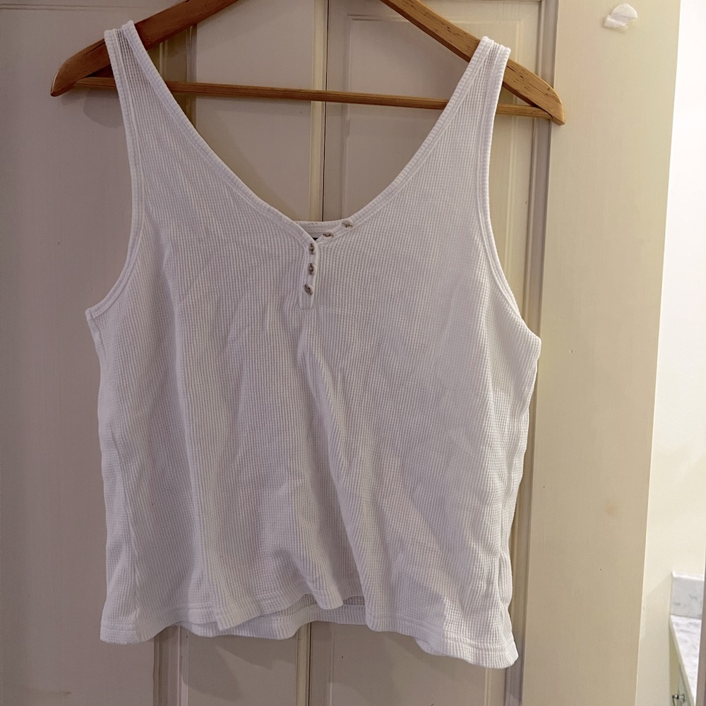 white tank top adjustable buttons, old navy